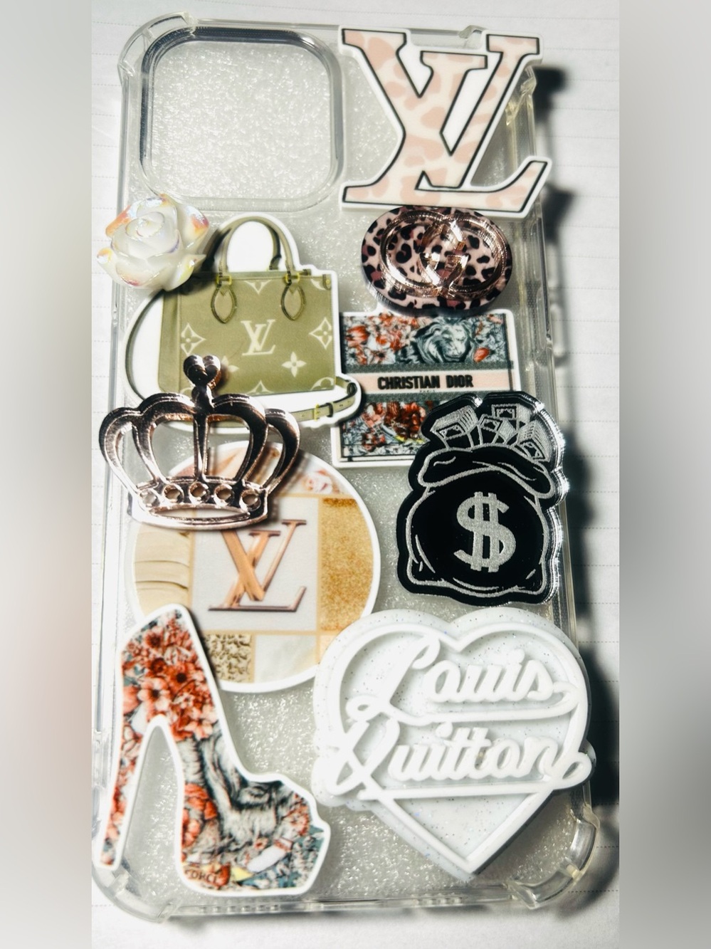 MADE TO ORDER❗️Available for Any Phone Model 
Bling Phone Case